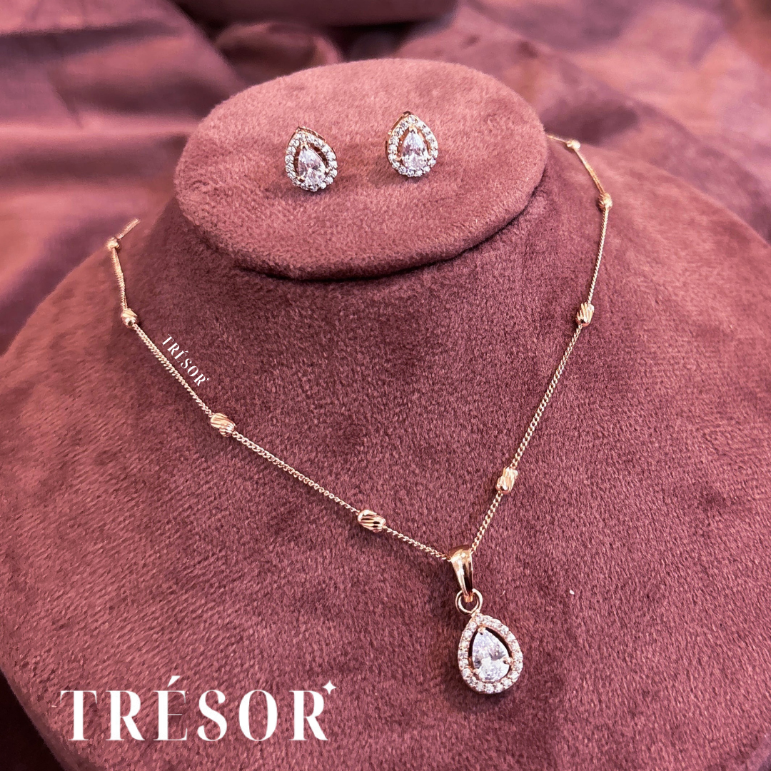 Halo Drop Pendant Set