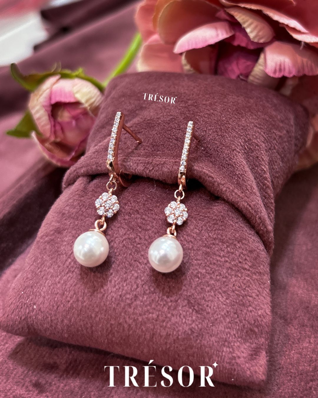 Flower & Pearl Earrings