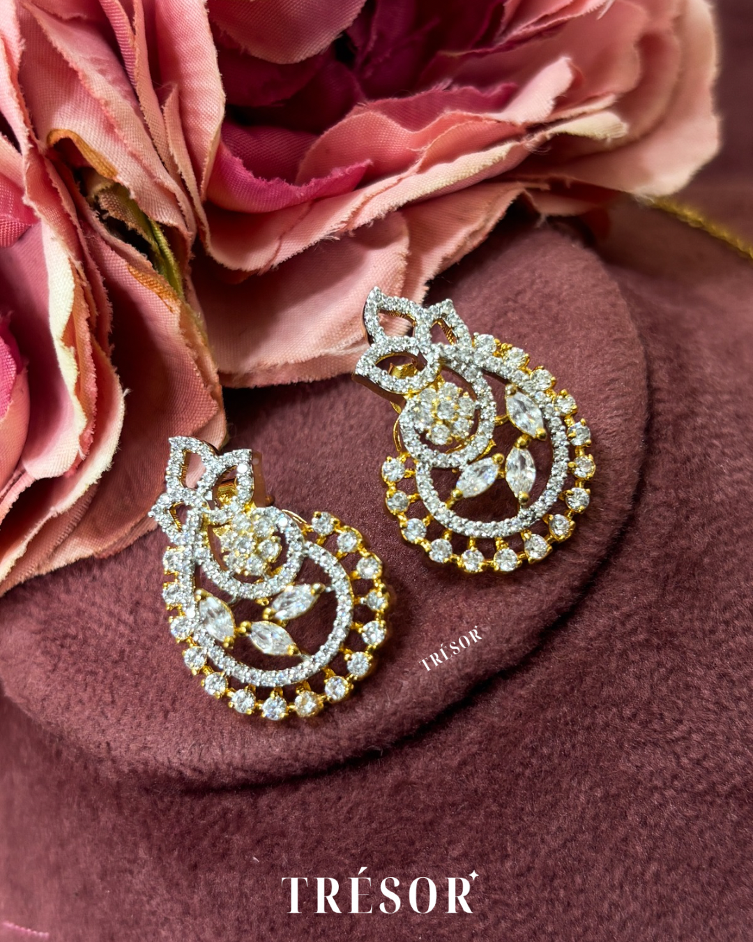 Eva Pendant Set