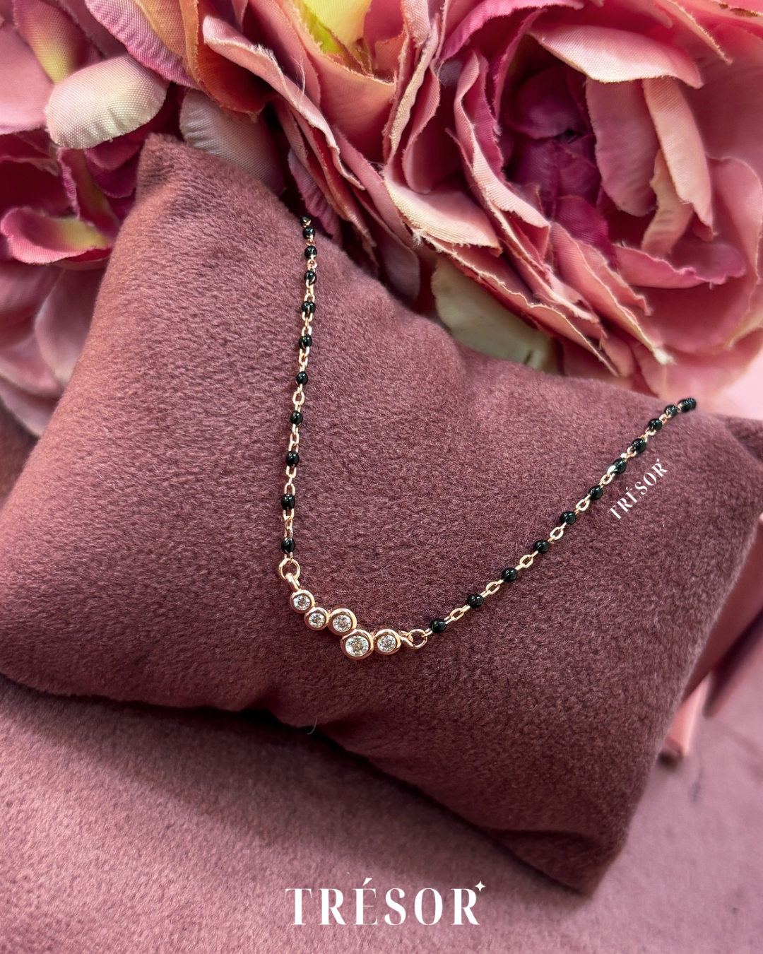 Dainty 6 Daimonds Mangalsutra