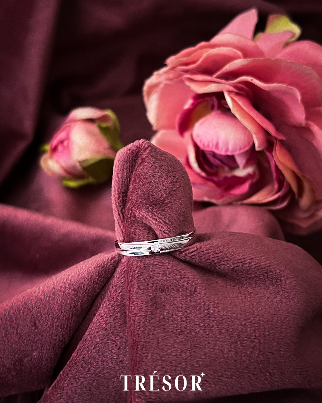Plain Solitaire Band Ring