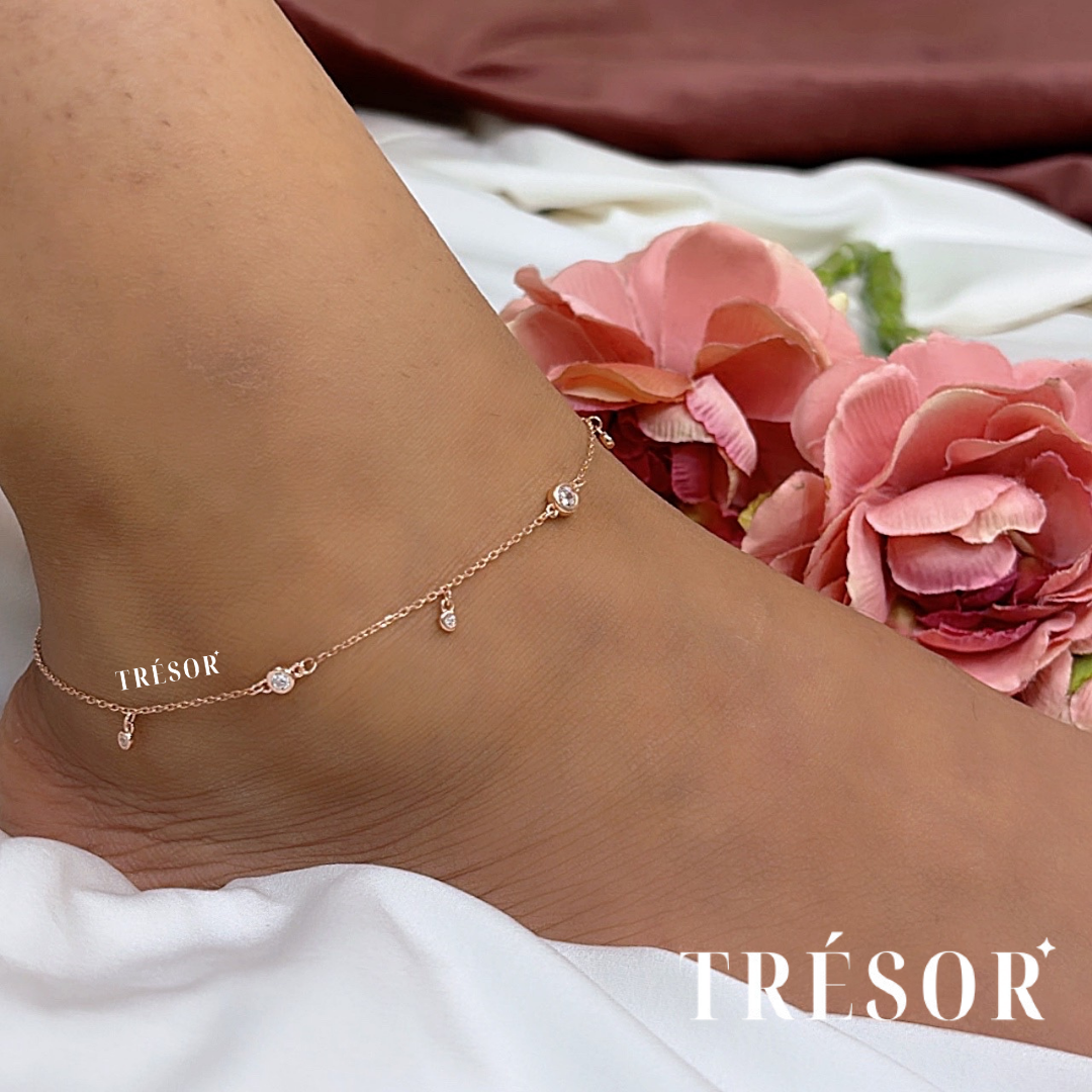 Micro Diamond Dangles & Big Diamonds Anklets