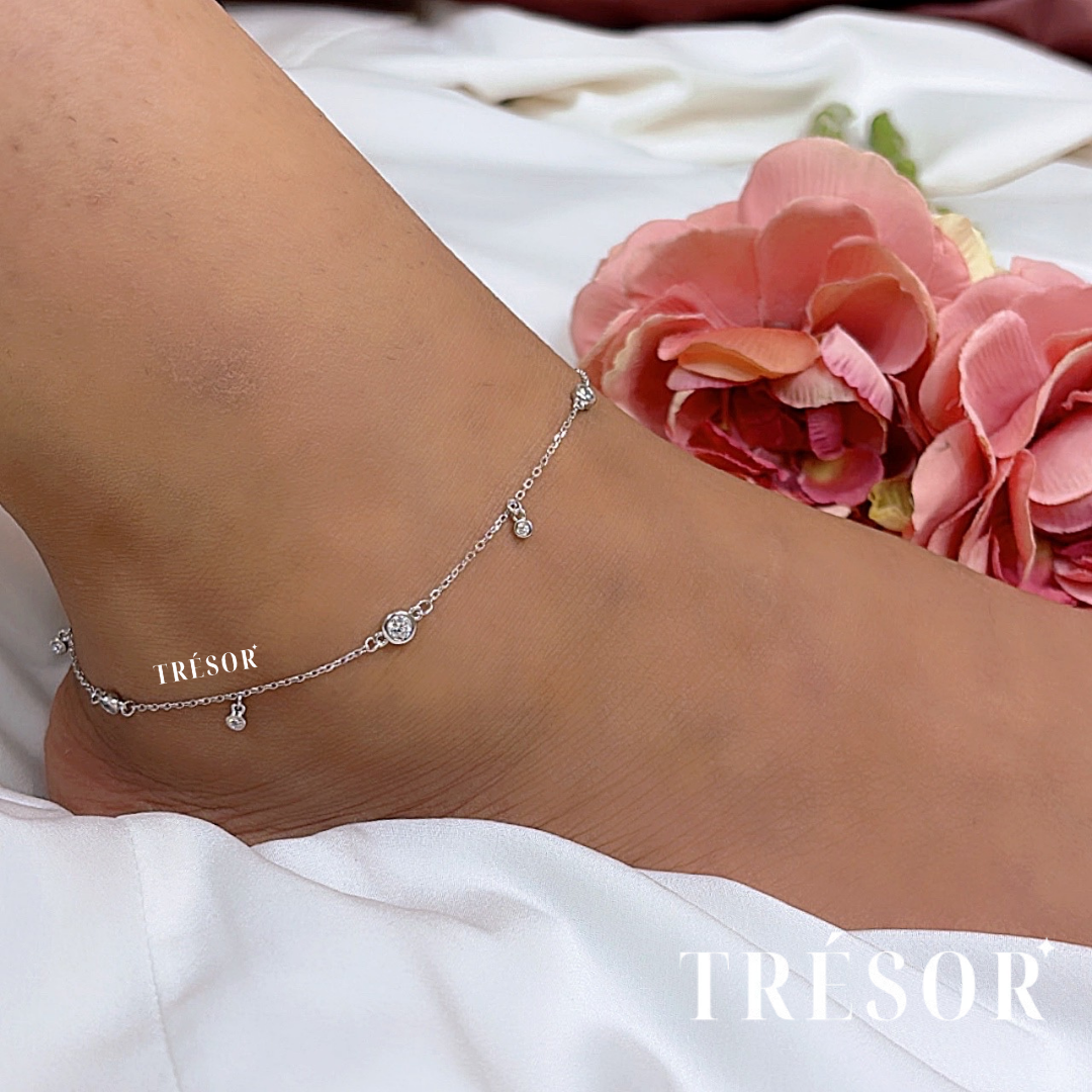 Micro Diamond Dangles & Big Diamonds Anklets