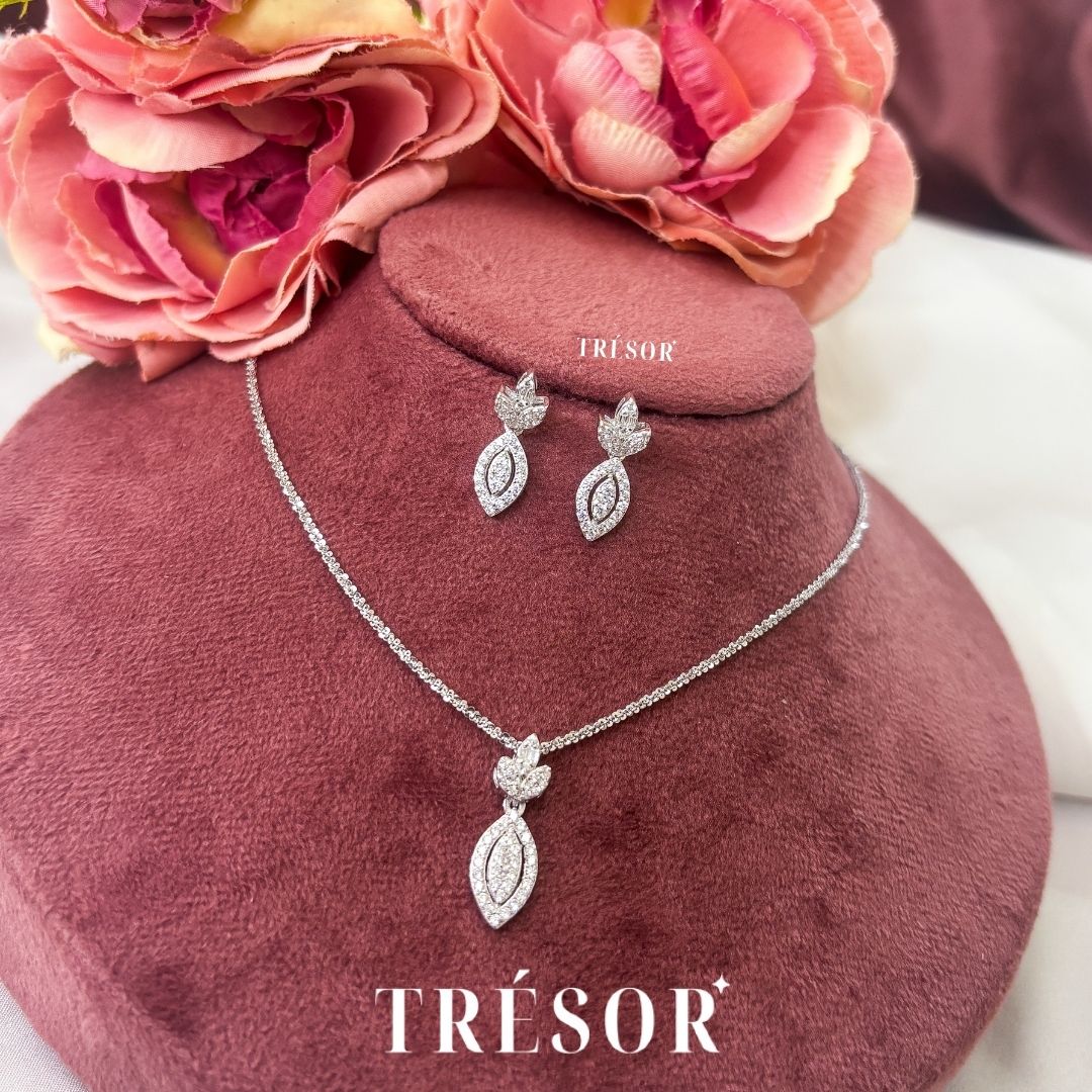 Leaves & Marquise Pendant Set
