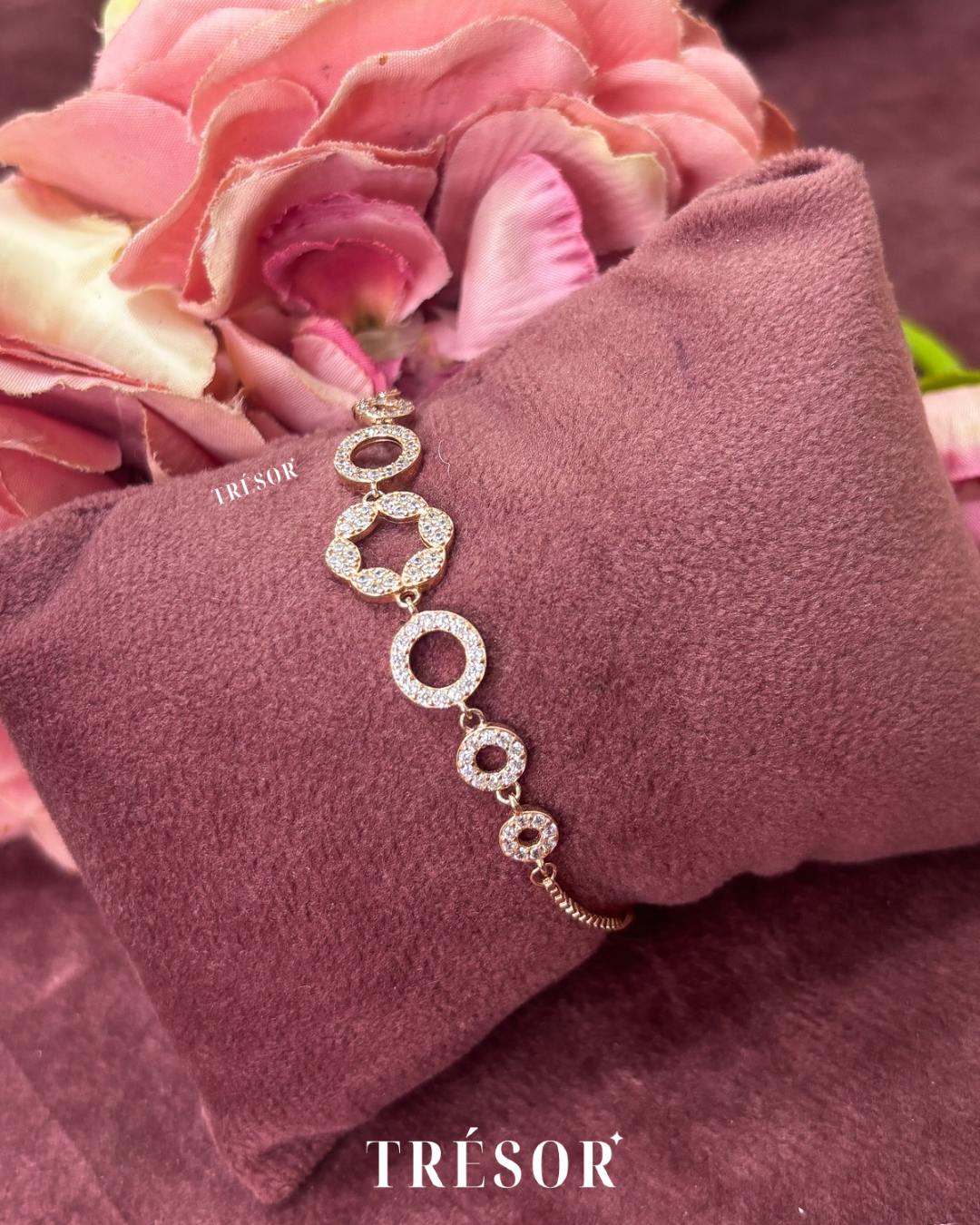 Box Chain Halo Line Bracelet