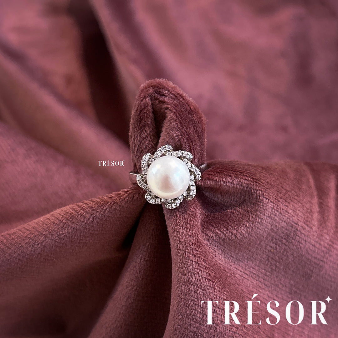 Pearl Star Ring