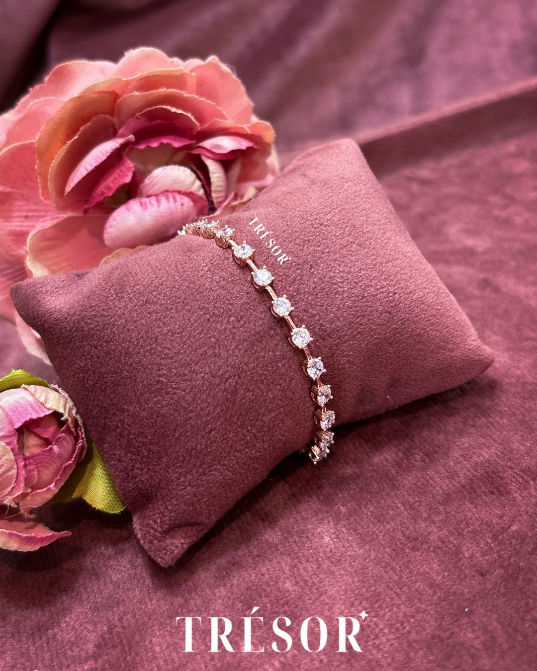 Big Solitaire Gap Tennis Bracelet