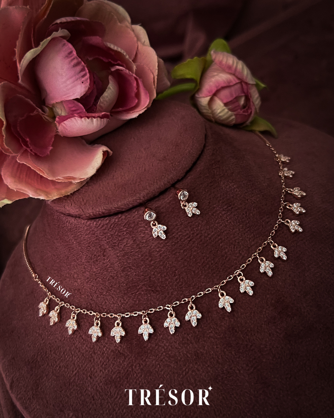 Dainty Leaves Charms Jewellery Set