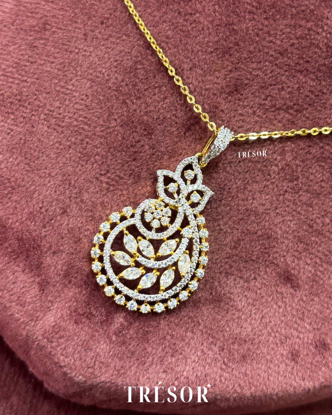 Eva Pendant Set