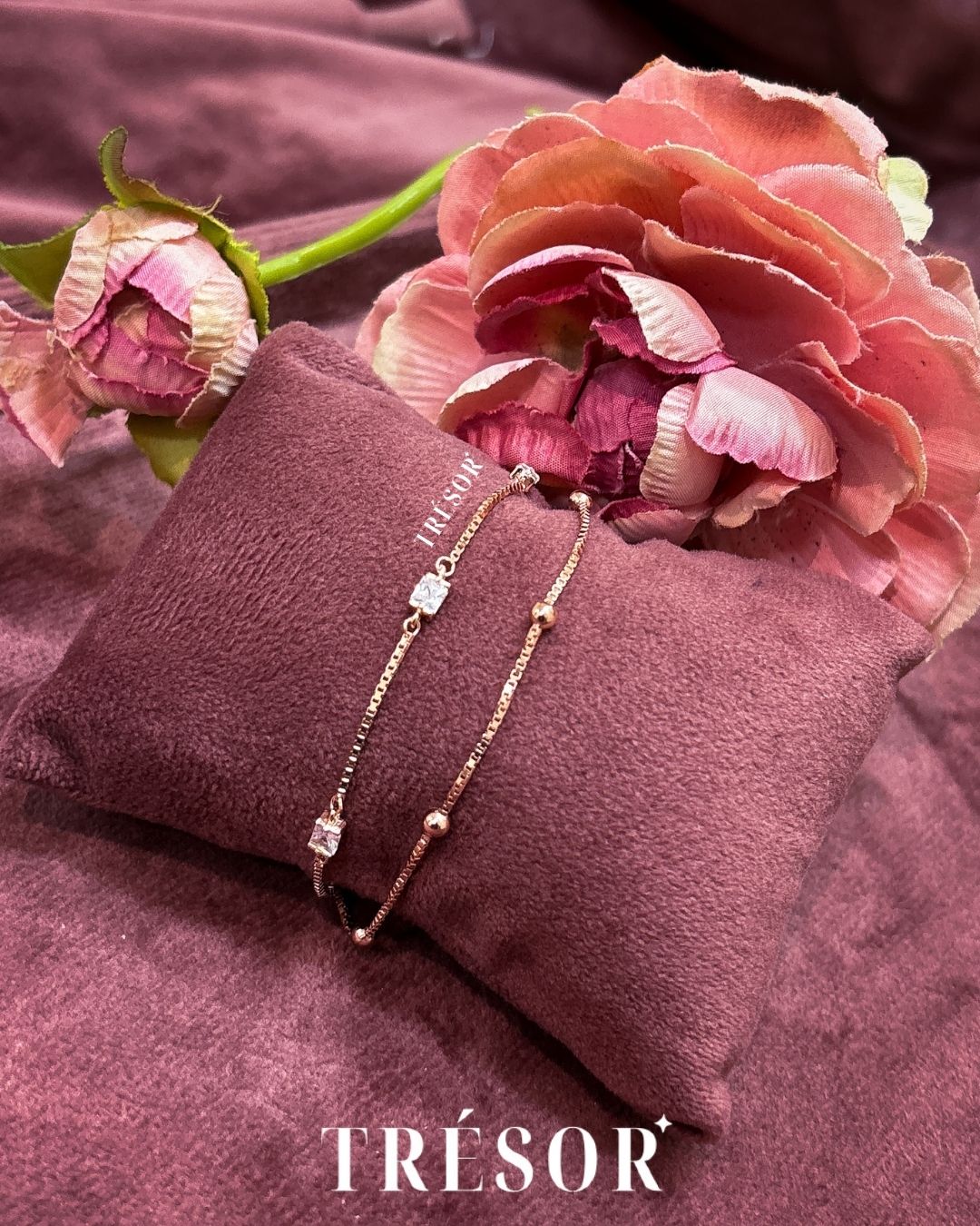 Double Line Square & Balls Bracelet