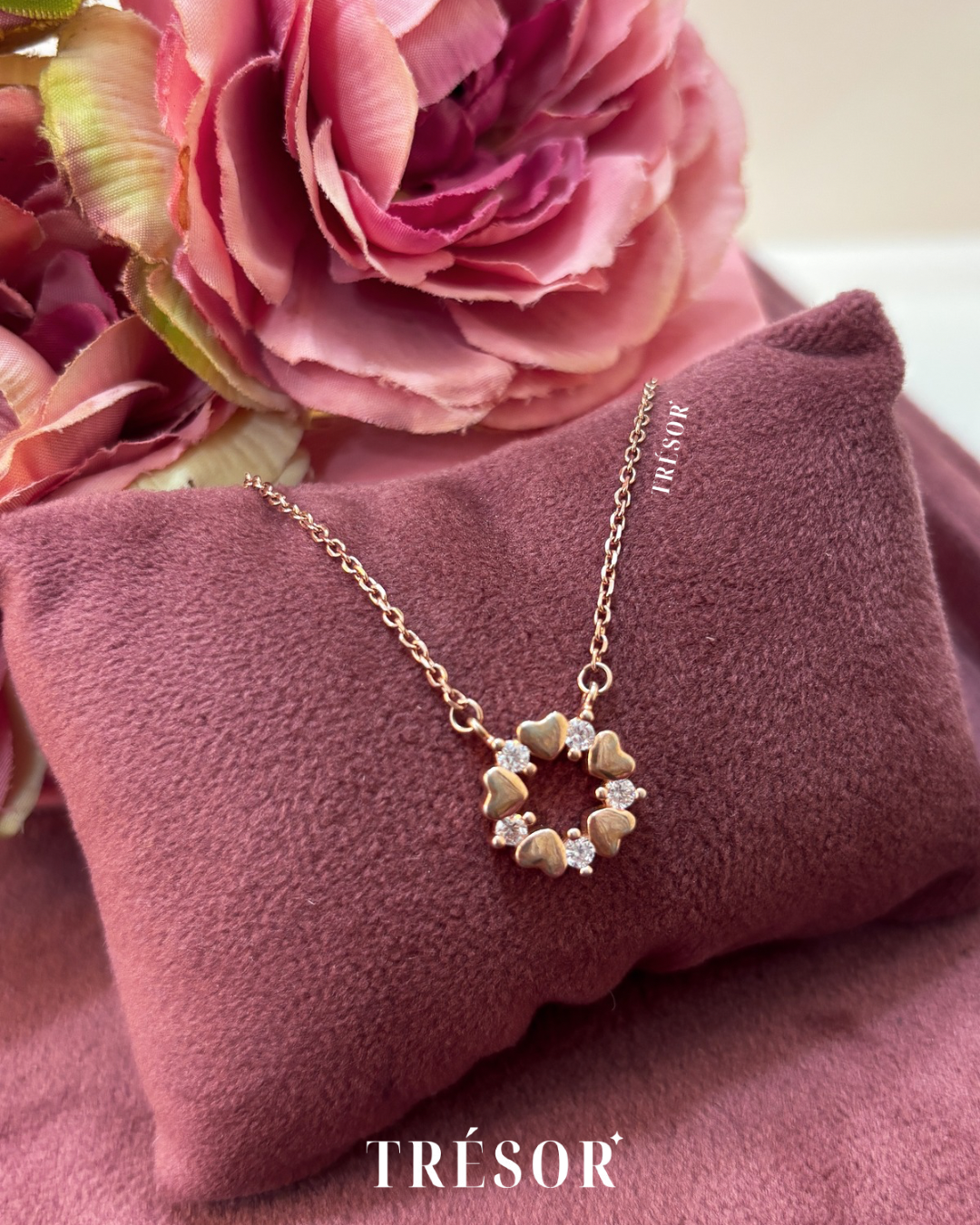 Heart Flower Circle Necklace