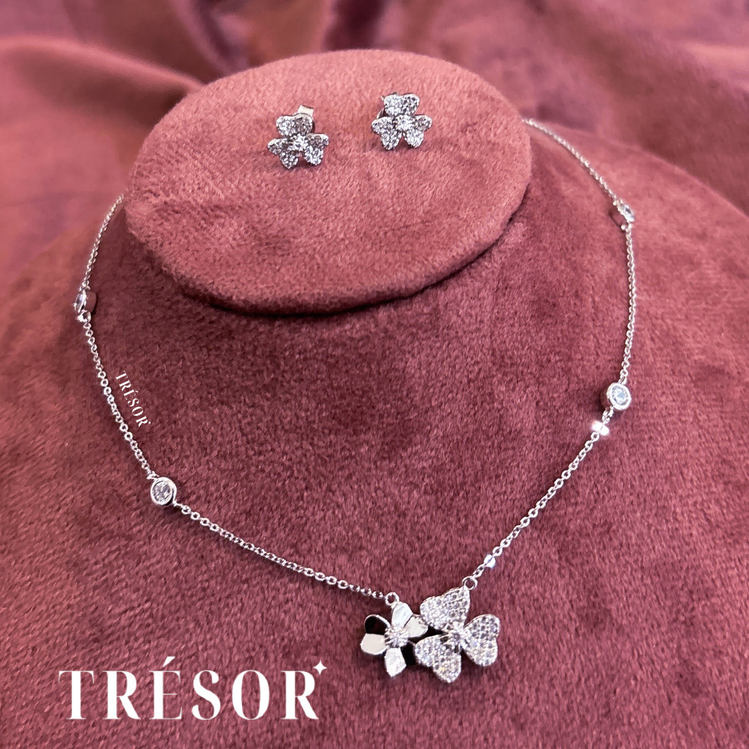 Fan Flower Pendant Set