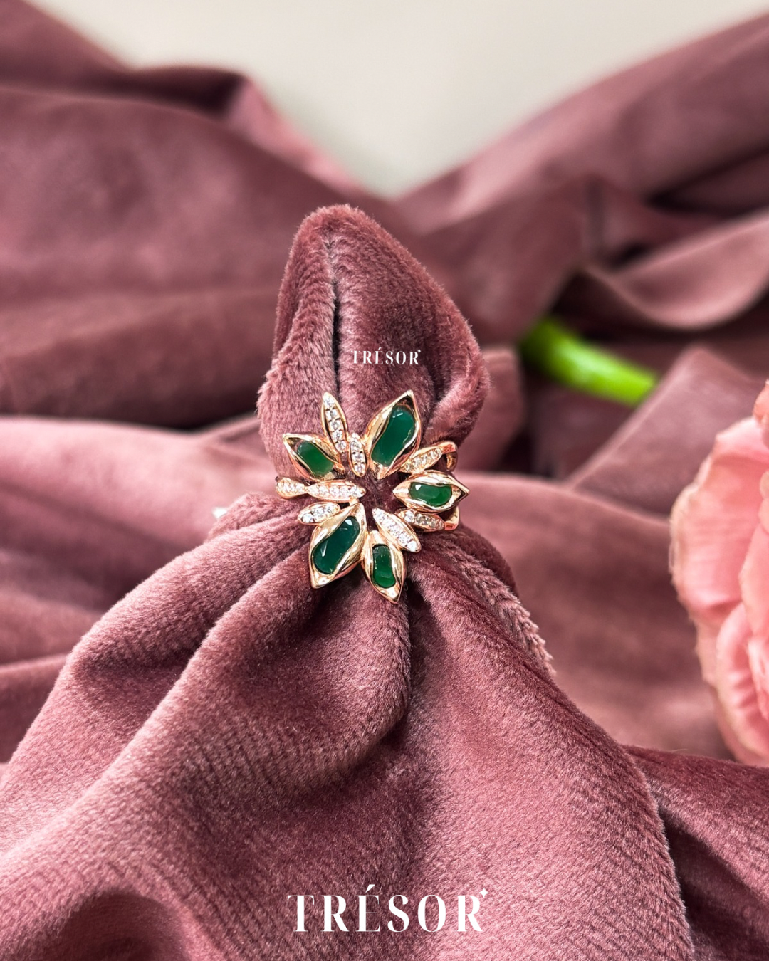 Green Flower Ring