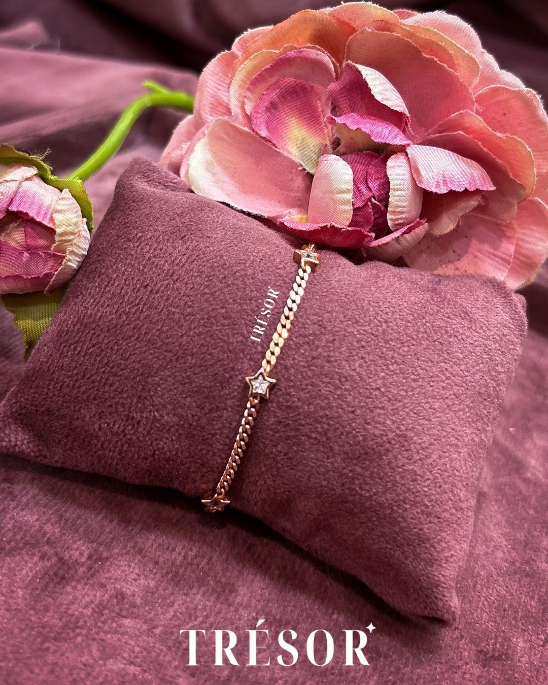 Link Chain And Star Bracelet