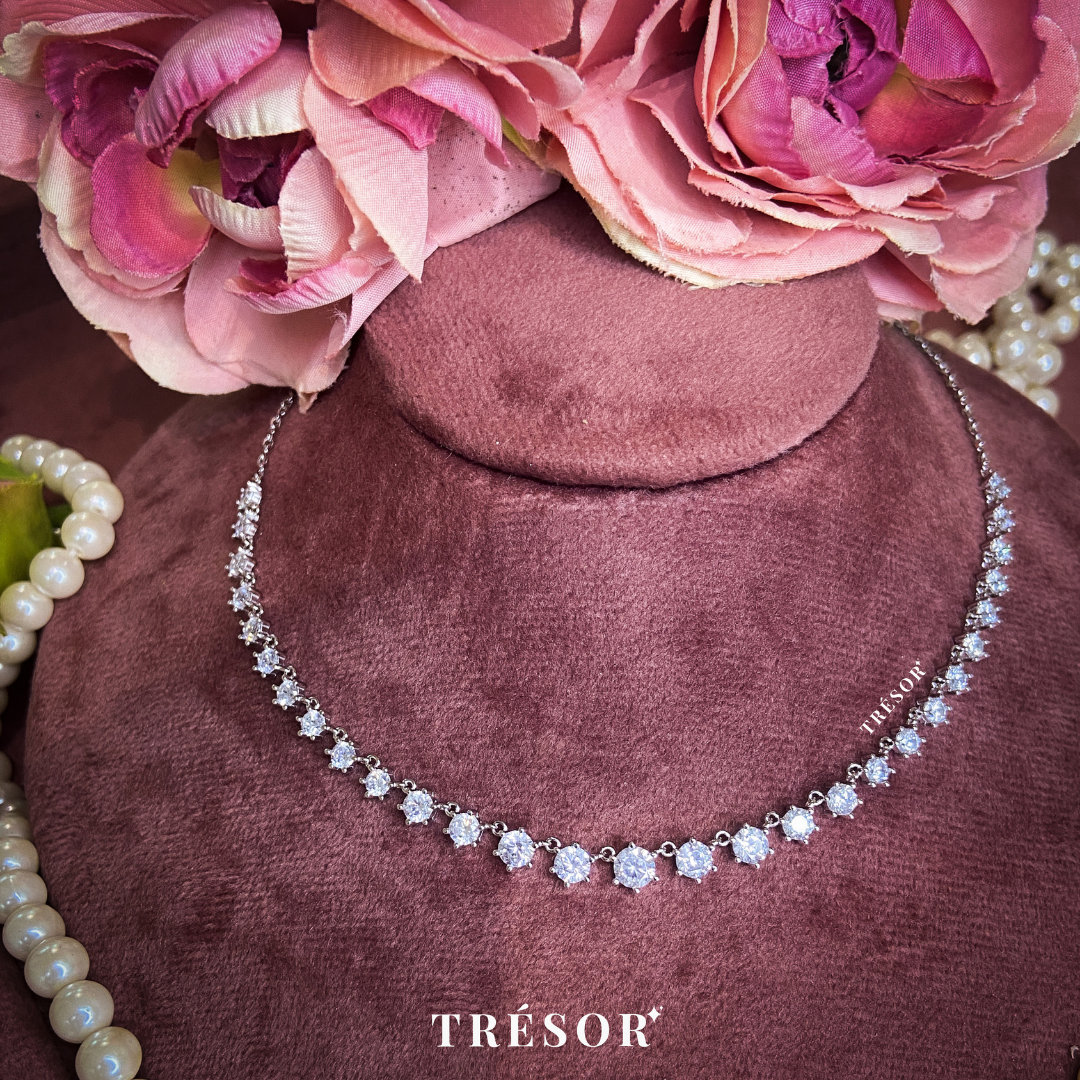 Full Solitare Necklace