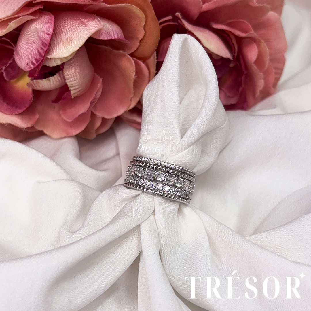 5 Lines - Squares & Circle in the Centre Ring