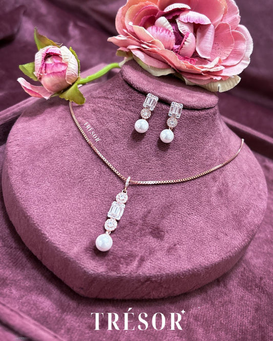 2 Halo Rounds & Baguette Rectangle with Pearl Set