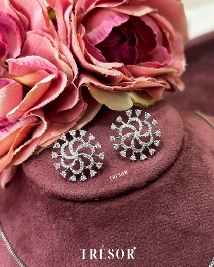 Round Twirl Flower Pendant Set