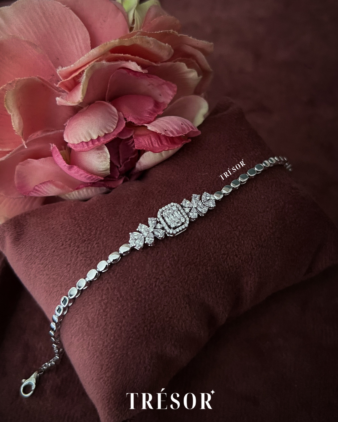 Square Baguette & Two Flowers Bracelet