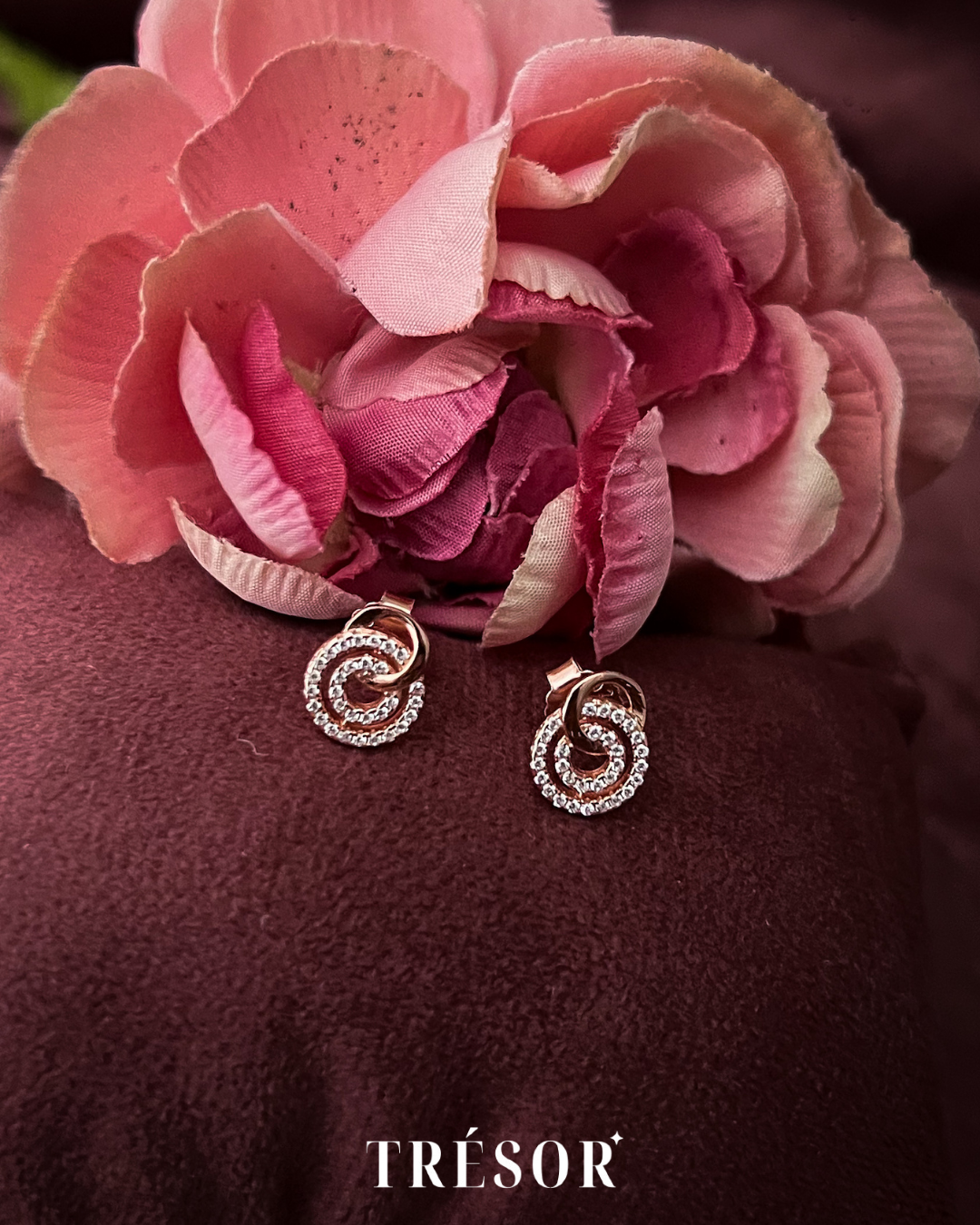 Halo & Twisted Halo Stud