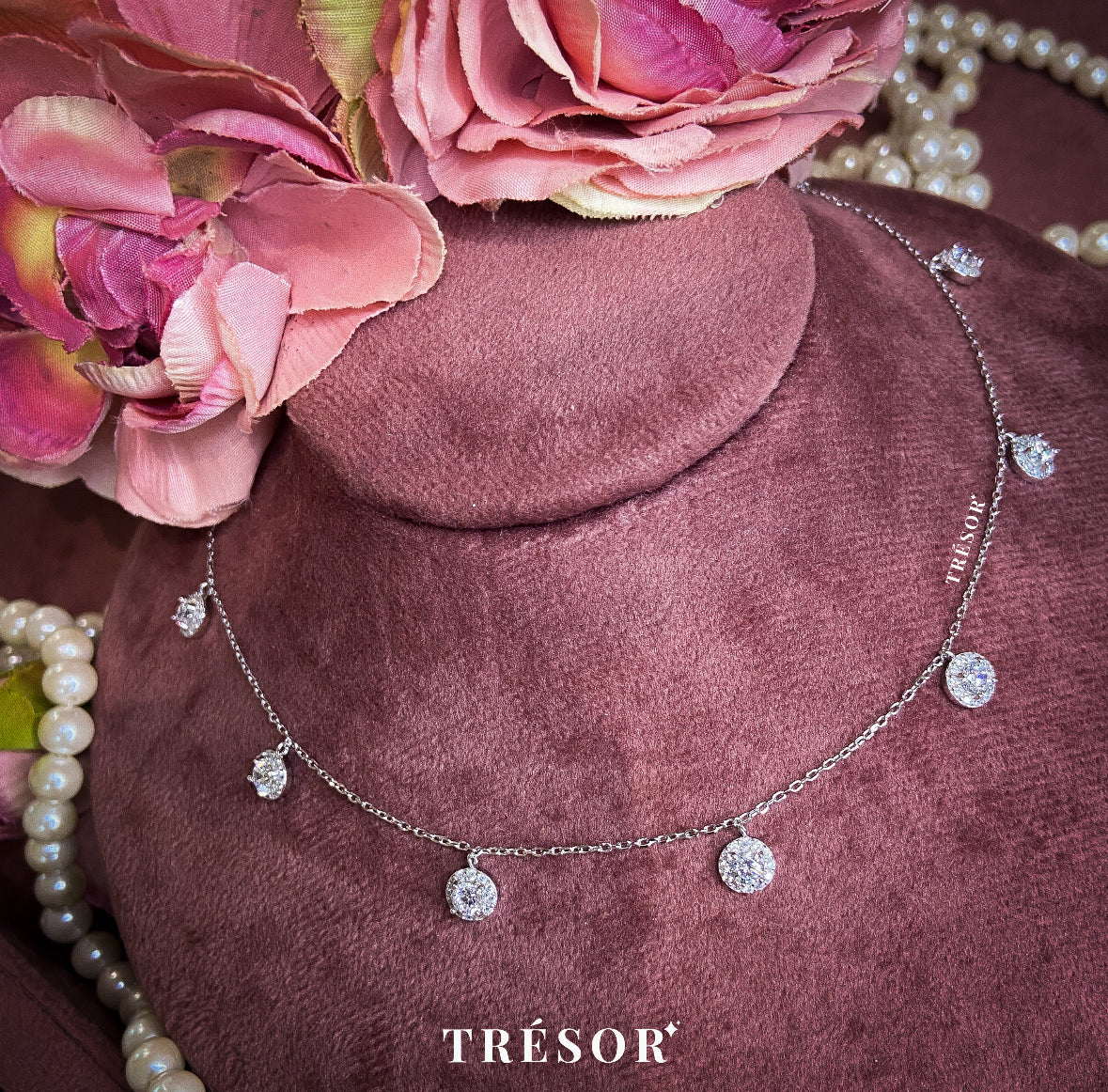 Halo Round Charms Necklace