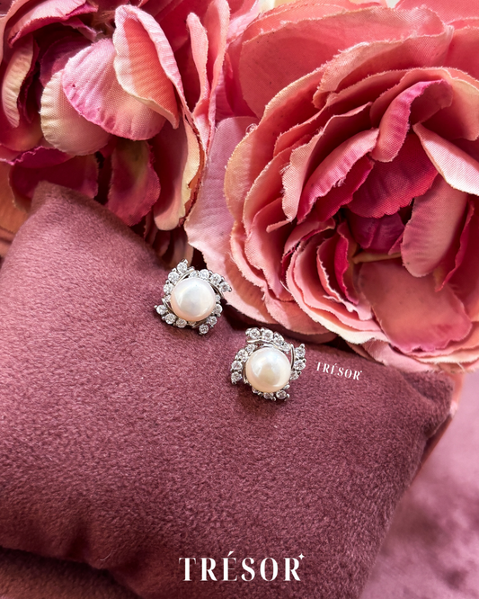 Square line Pearl Studs