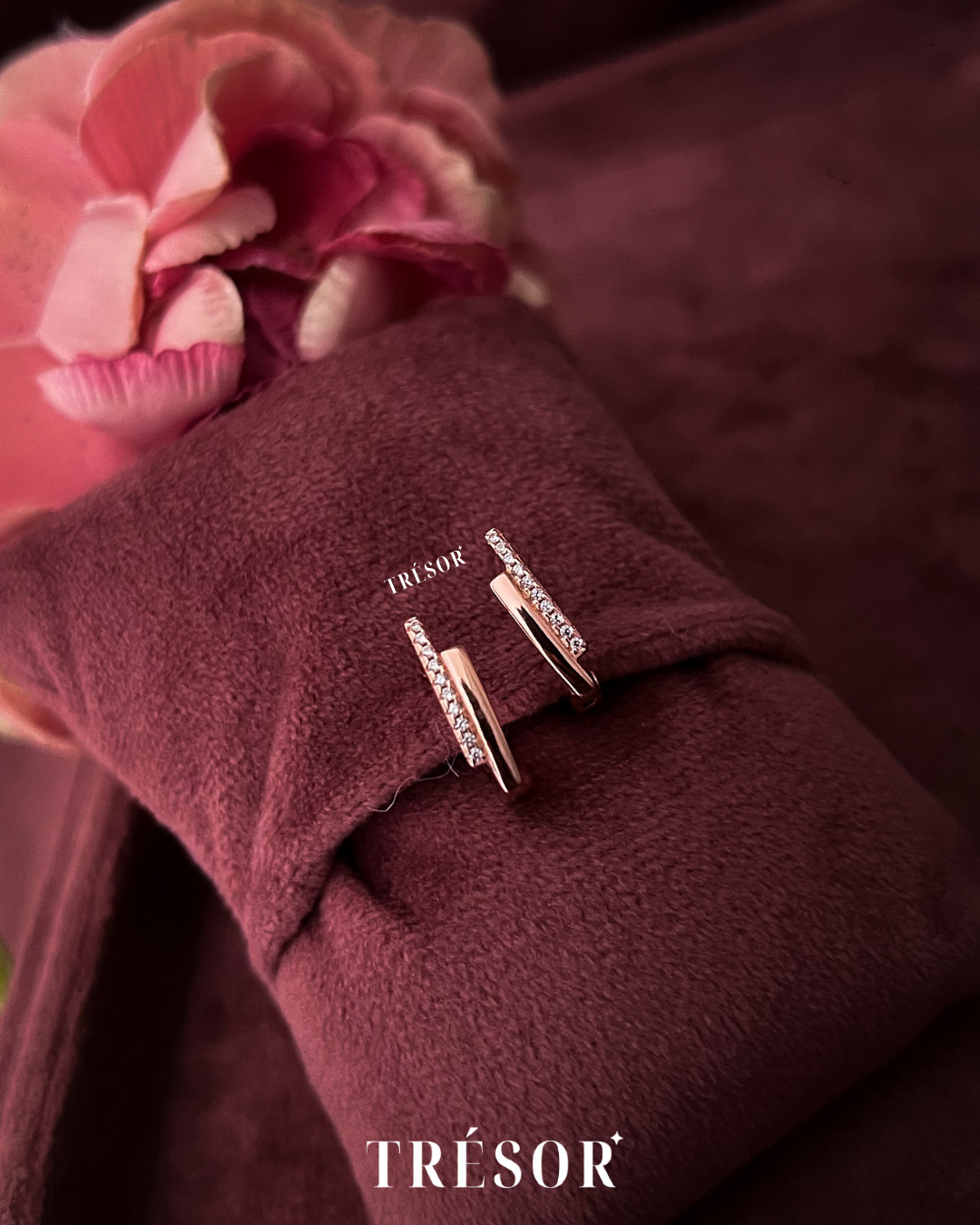 Studded & Plain Line Hoop Earrings