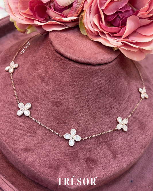 MOP 5 Flowers Necklace