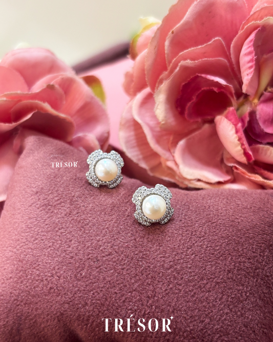 Cut Circle Pearl Studs