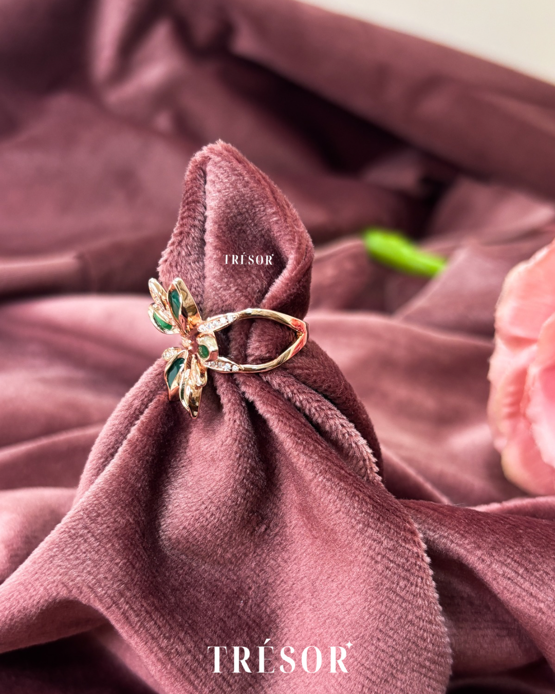 Green Flower Ring