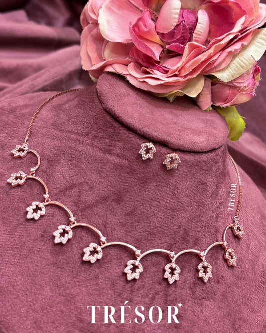 Curved Leaf Charm Set